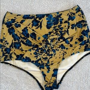 Kortni jeane tie front swim bottom